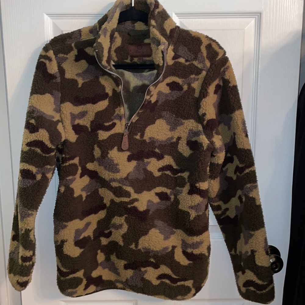 👣 Camo Comfy Pullover